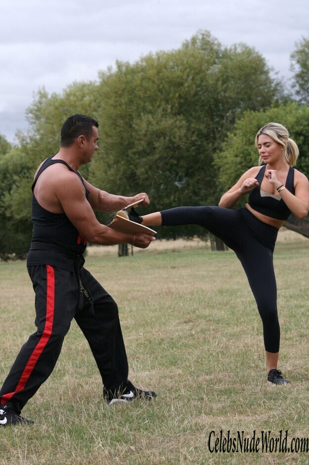 Megan Barton Hanson Sexy 127402