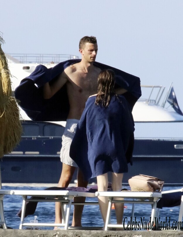 Lily Collins Bikini 127534