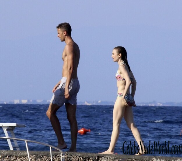 Lily Collins Bikini 127536