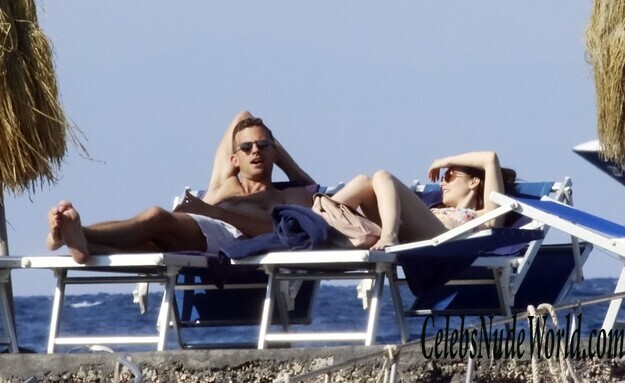 Lily Collins Bikini 127539