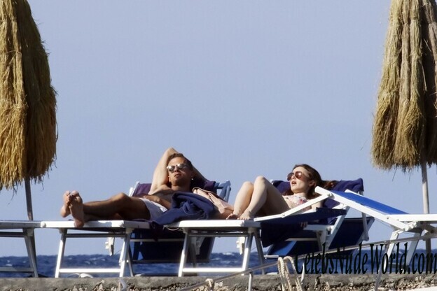 Lily Collins Bikini 127541