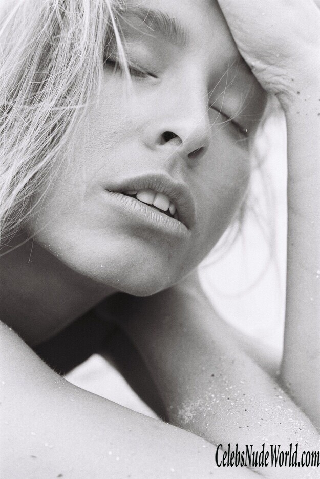 Marisa Papen Nude Photos 127599