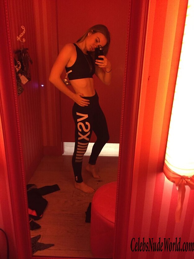 Mackenzie Lintz Leaked 128392