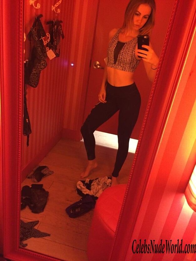 Mackenzie Lintz Leaked 128445