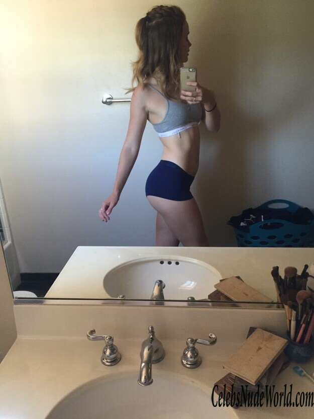 Mackenzie Lintz Leaked 128458