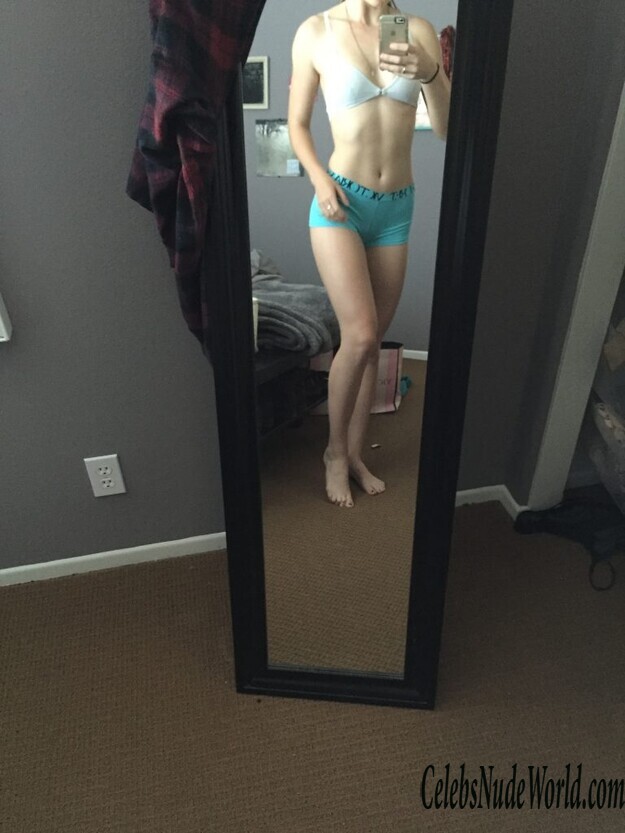 Mackenzie Lintz Leaked 128462