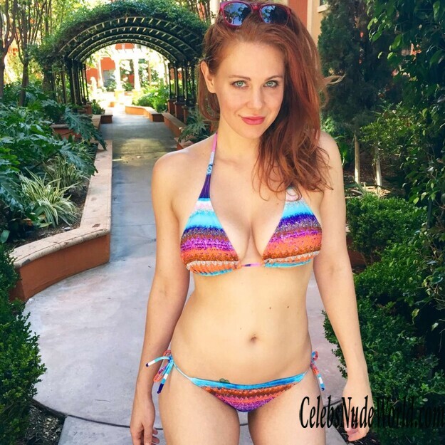 Maitland Ward Photoshoot in bikini 129013