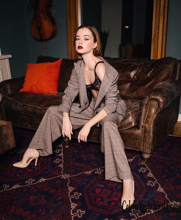 Maria Zhgenti Erotic 129034