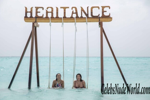 Megan Barton Hanson Bikini 129258