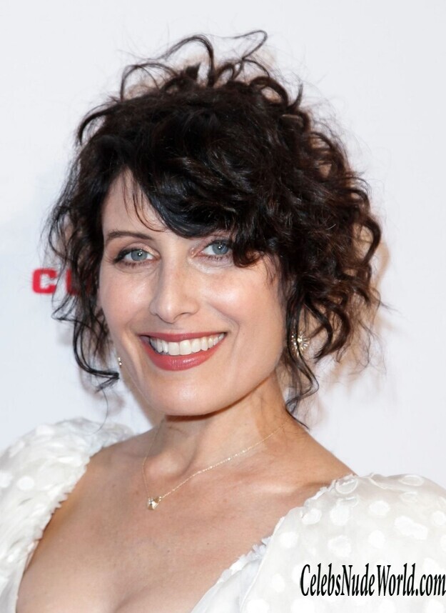 Lisa Edelstein Cleavage 129448