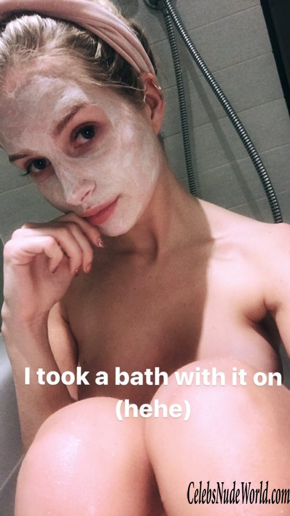 Lottie Moss Nude 129782