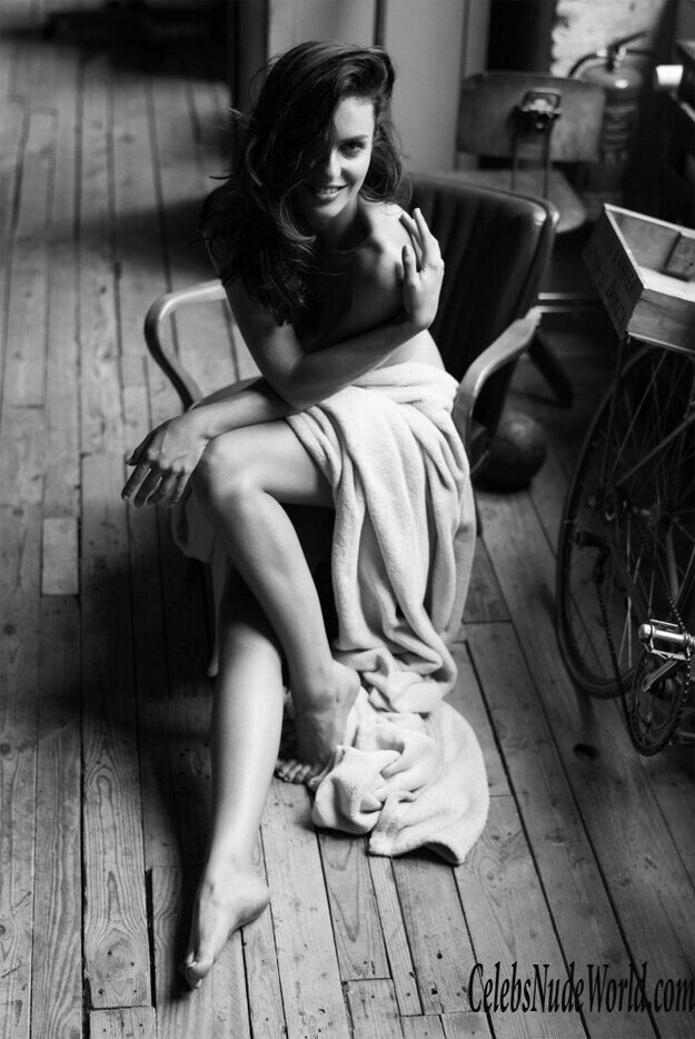 Melanie Paul Sexy 129792