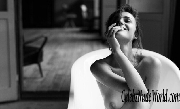 Melanie Paul Sexy 129804