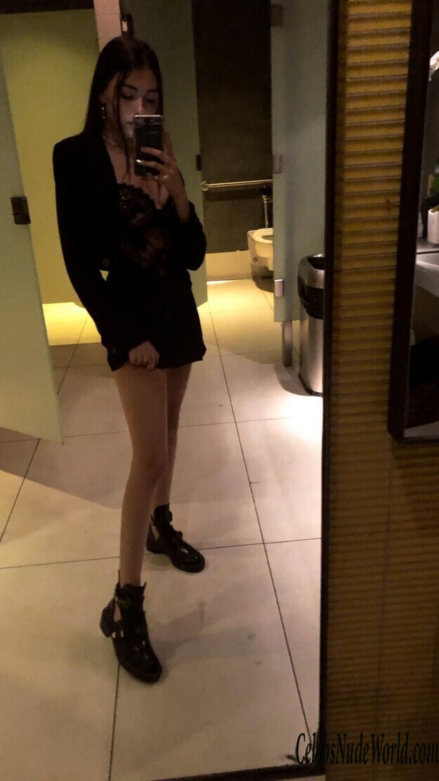 Madison Beer Sexy 130055