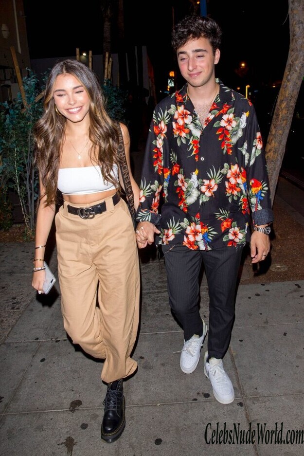 Madison Beer Sexy 130124