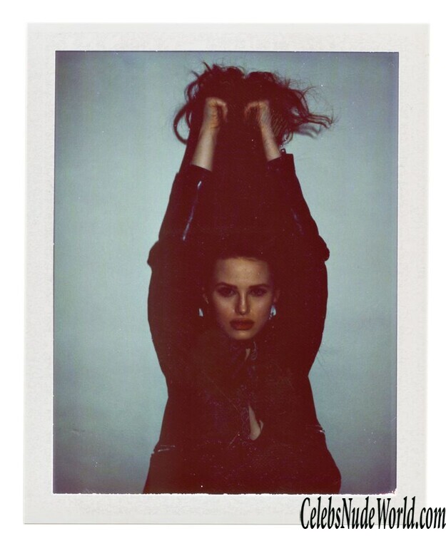 Madelaine Petsch Sexy 130691