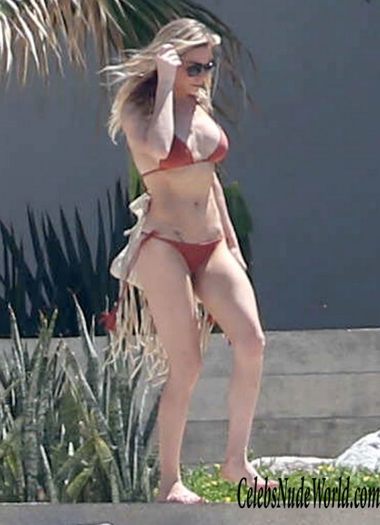 LeAnn Rimes Bikini Photos 130719