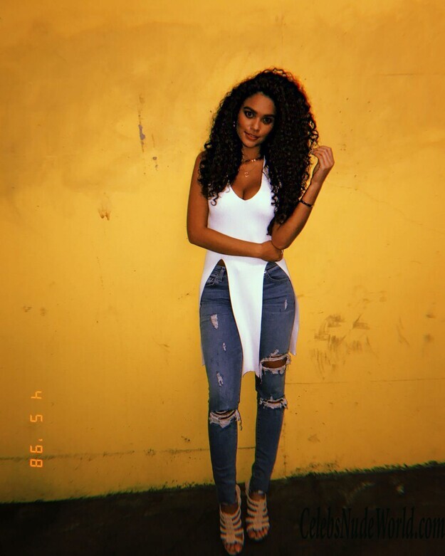 Madison Pettis Sexy 131431