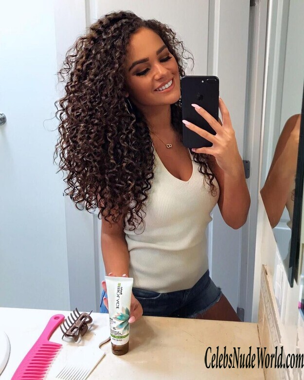 Madison Pettis Sexy 131444