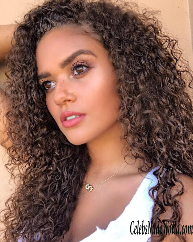 Madison Pettis Sexy 131449