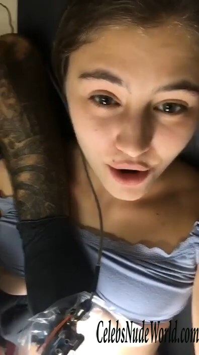 Lia Marie Johnson Sexy 131561