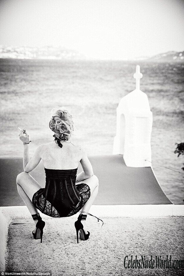 See Through pics of Lindsay Lohan 132014