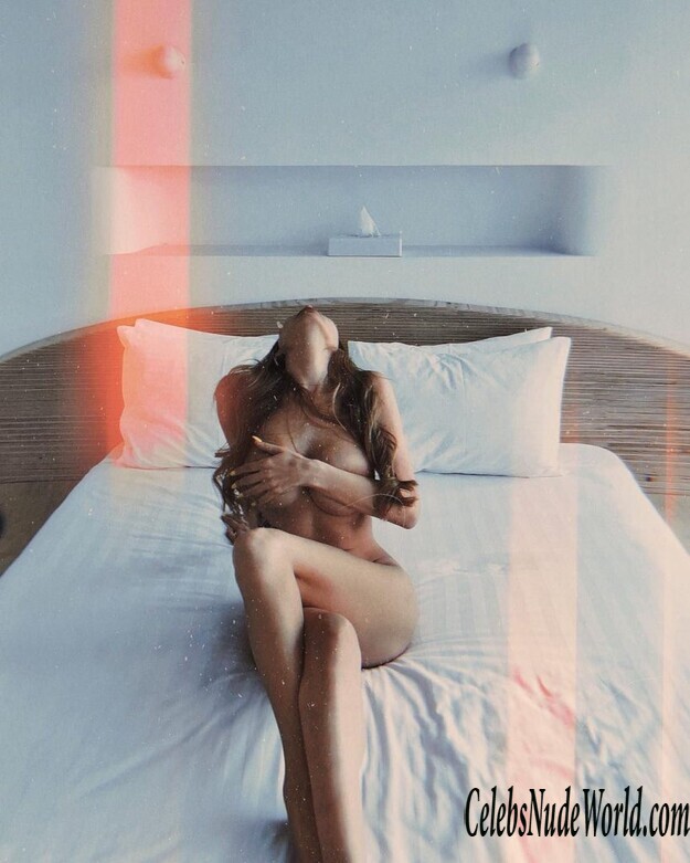 Lily Ermak Nude 132569