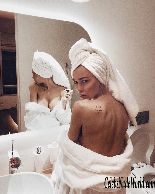 Lily Ermak Nude 132603