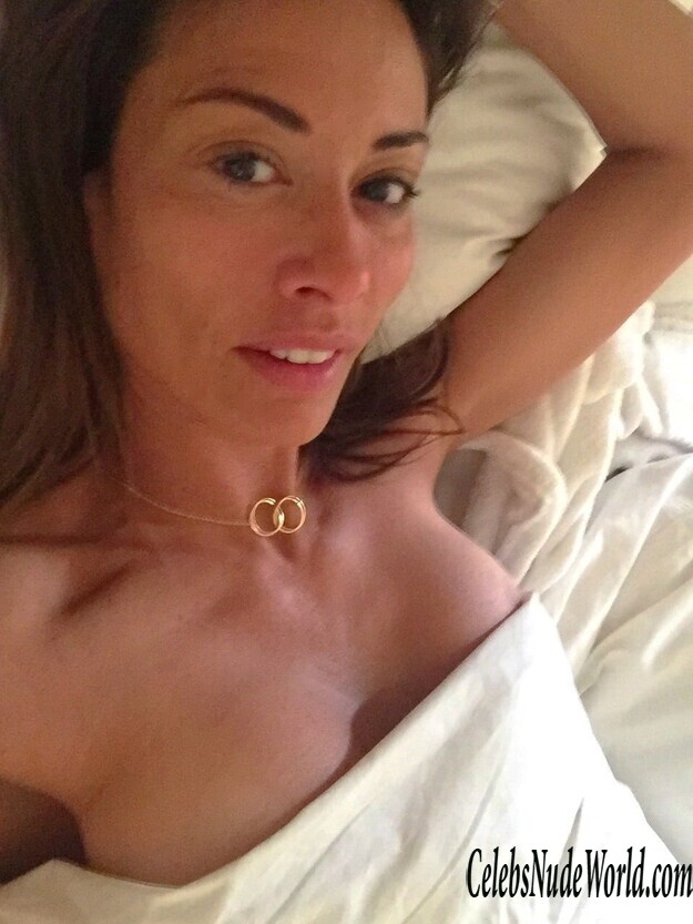 Melanie Sykes Leaked 132725