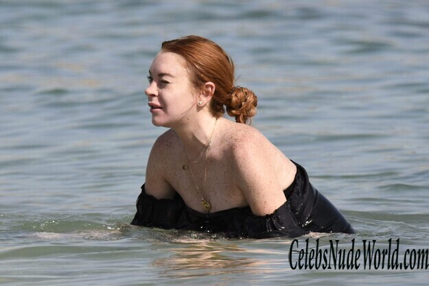 Lindsay Lohan Sexy 132746