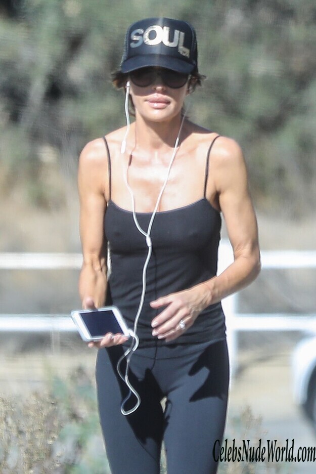 Lisa Rinna Pokies Photos 133377