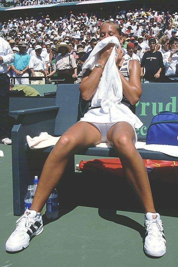 Anna  Kournikova nude 1339