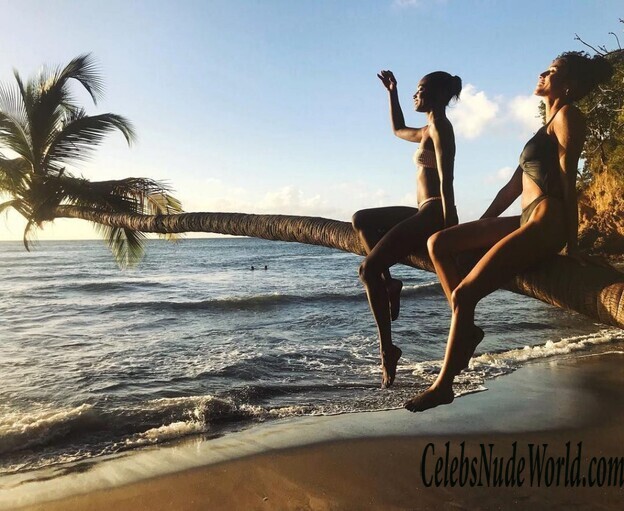 Melodie Monrose Sexy 134237