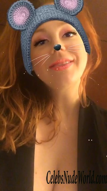 Maitland Ward Tits Photos 135283