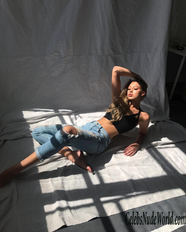 Logan Riley Hassel Hot 135418