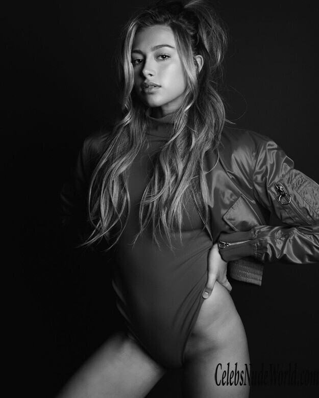 Logan Riley Hassel Hot 135420