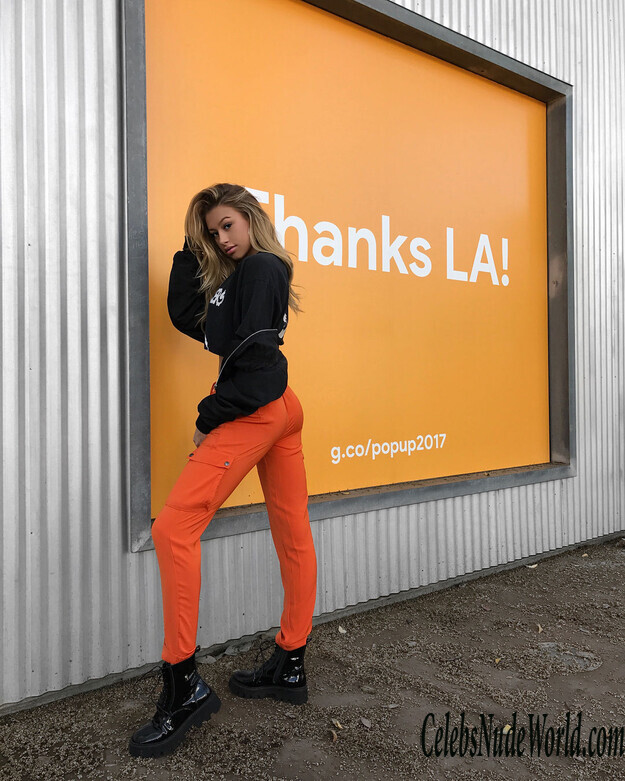 Logan Riley Hassel Hot 135485