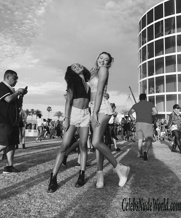 Logan Riley Hassel Hot 135490