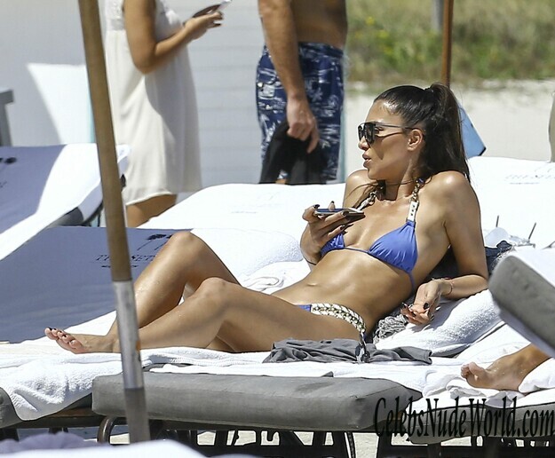 Metisha Schaefer Swimwear Sexy Photos 135518