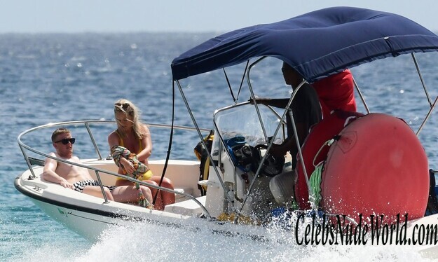 Megan Davison Sexy 136207