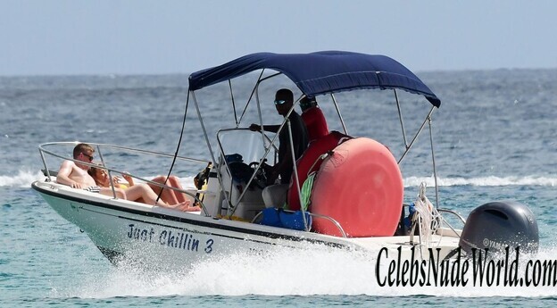 Megan Davison Sexy 136229