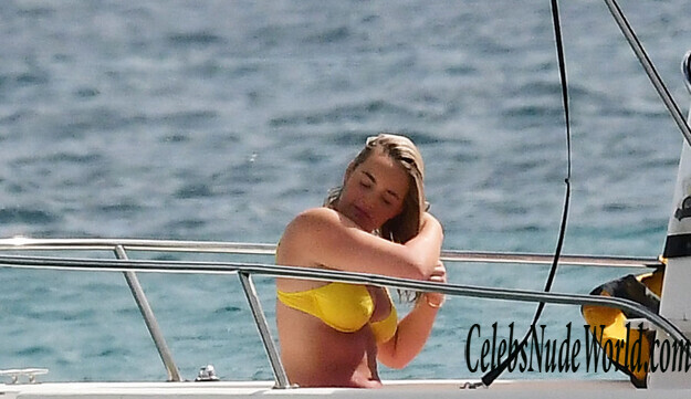 Megan Davison Sexy 136231