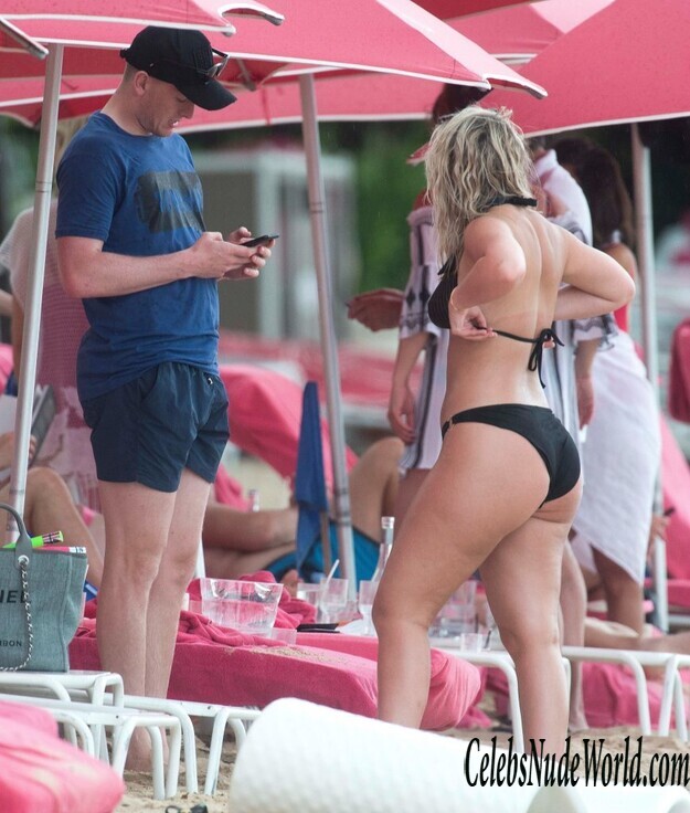 Megan Davison Sexy 136237