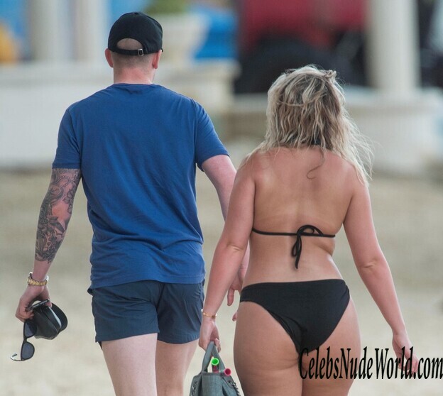 Megan Davison Sexy 136254