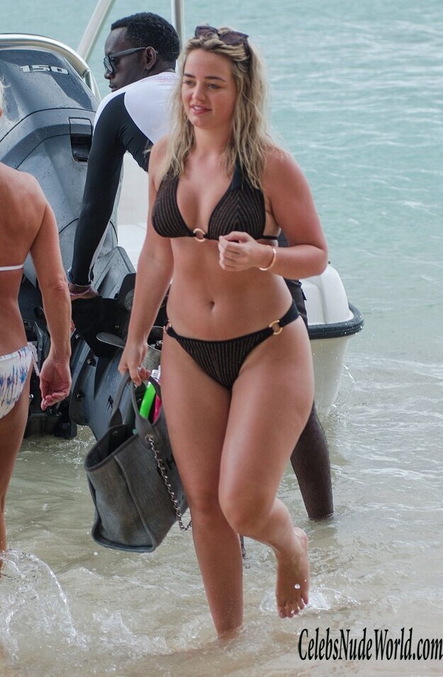 Megan Davison Sexy 136267