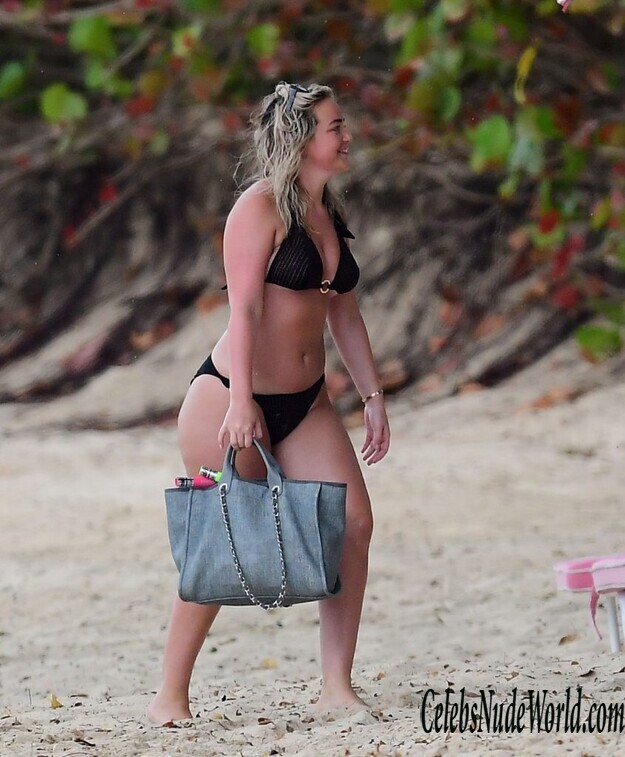 Megan Davison Sexy 136292