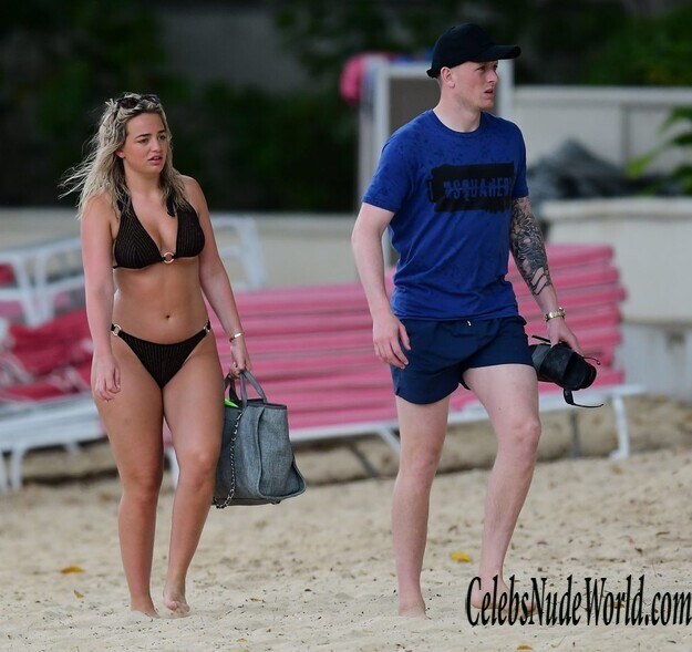 Megan Davison Sexy 136295