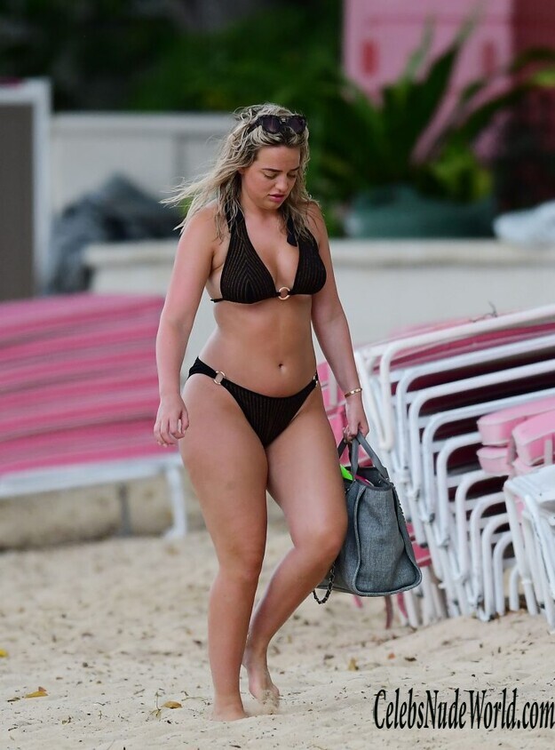 Megan Davison Sexy 136297