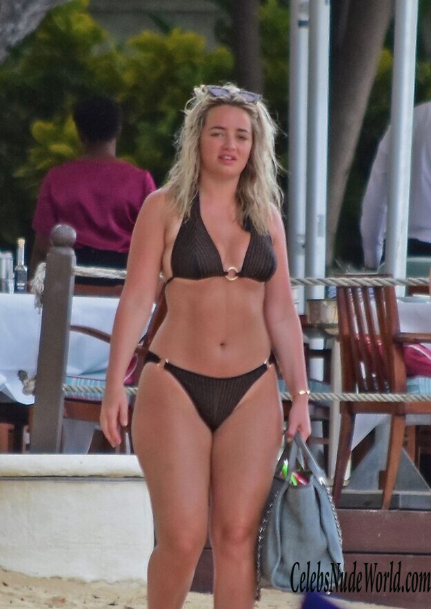 Megan Davison Sexy 136319