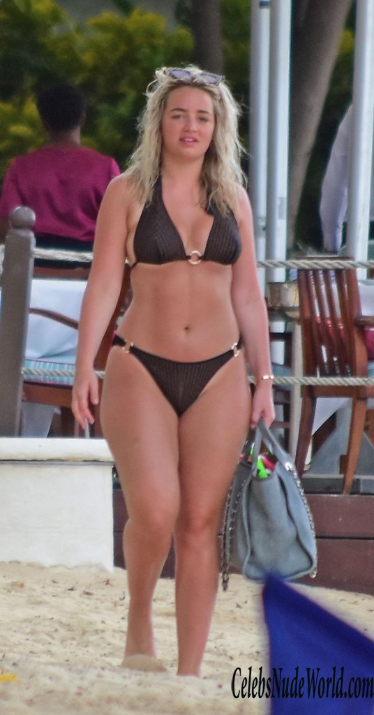 Megan Davison Sexy 136320